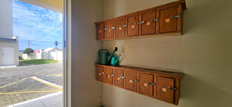 1 Bedroom Property for Sale in Bredasdorp Western Cape